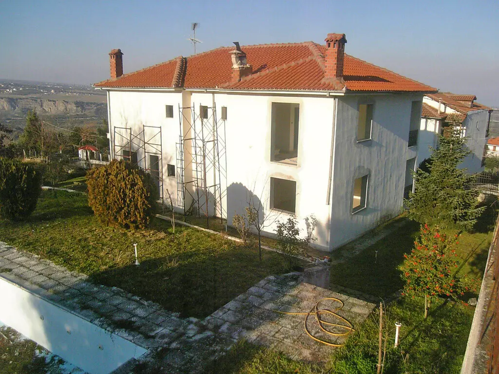 For Sale Detached House 400 M² On The Olympic Coast