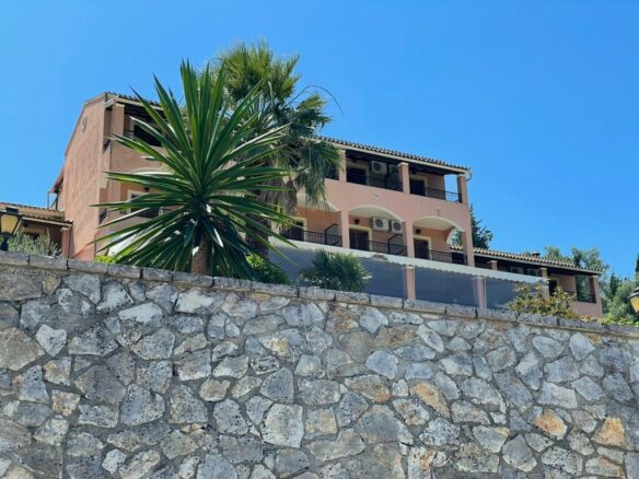 Hotel In Corfu, Greece (1.200 M²)