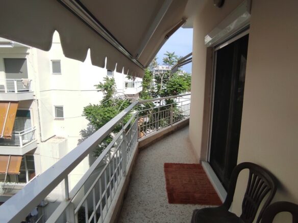 1-bedroom Flat In Alimos, Greece (80 M²)