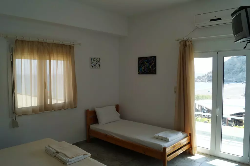 For Sale Business 300 M² In Crete