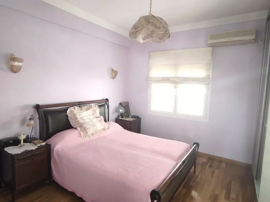 1-bedroom Flat In Alimos, Greece (80 M²)