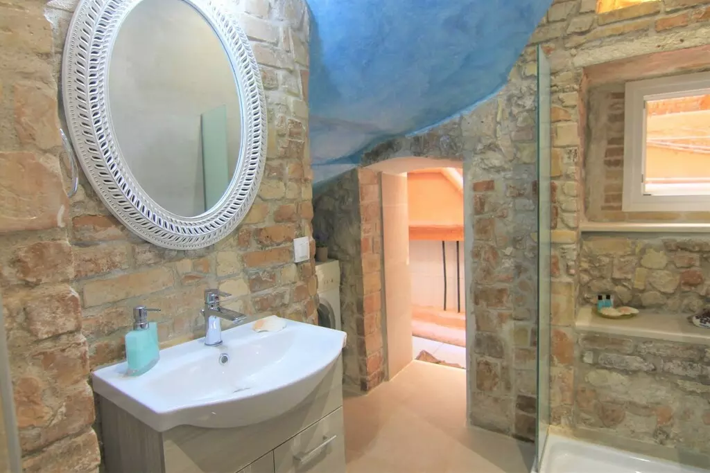 2-bedroom Flat In Corfu, Greece (59 M²)