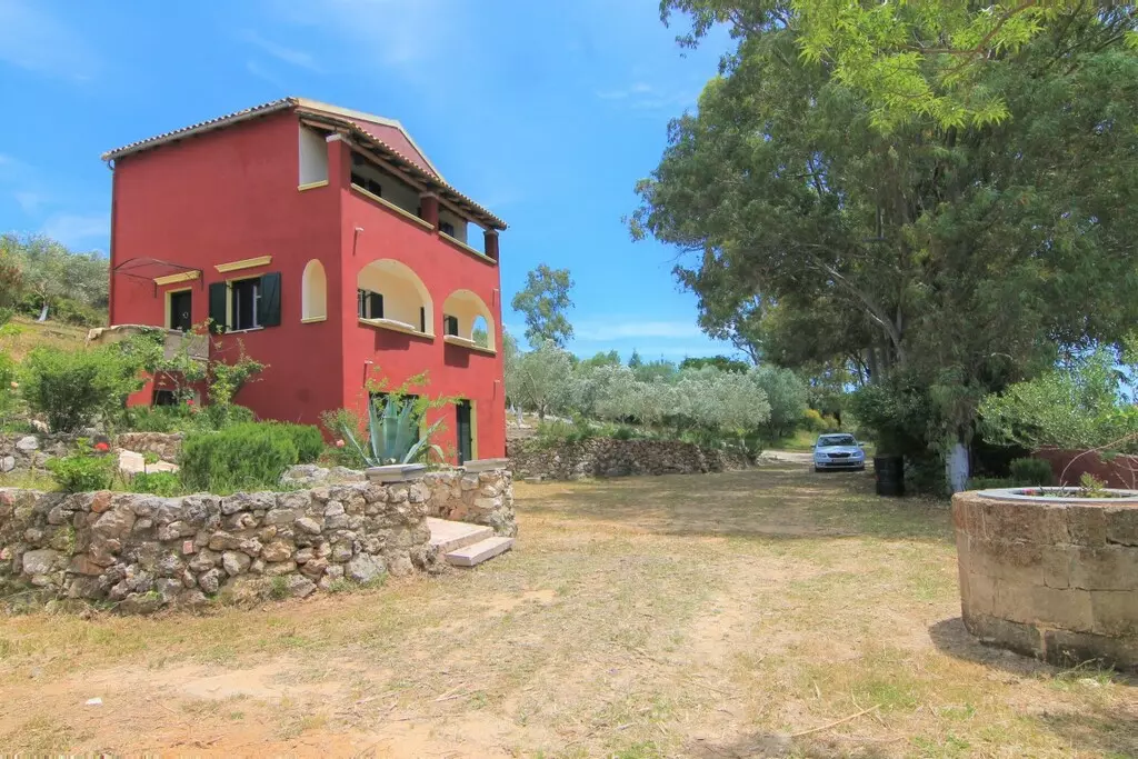 For Sale Detached House 180 M² In Corfu