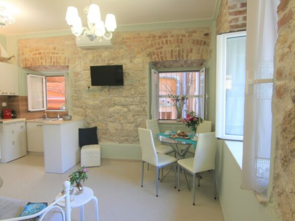 2-bedroom Flat In Corfu, Greece (59 M²)