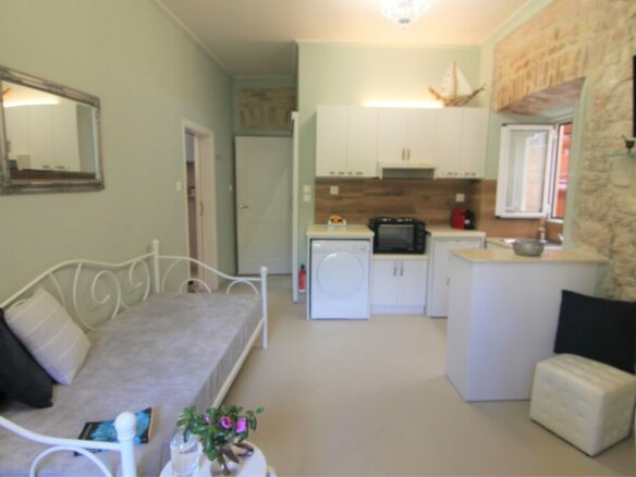 2-bedroom Flat In Corfu, Greece (59 M²)
