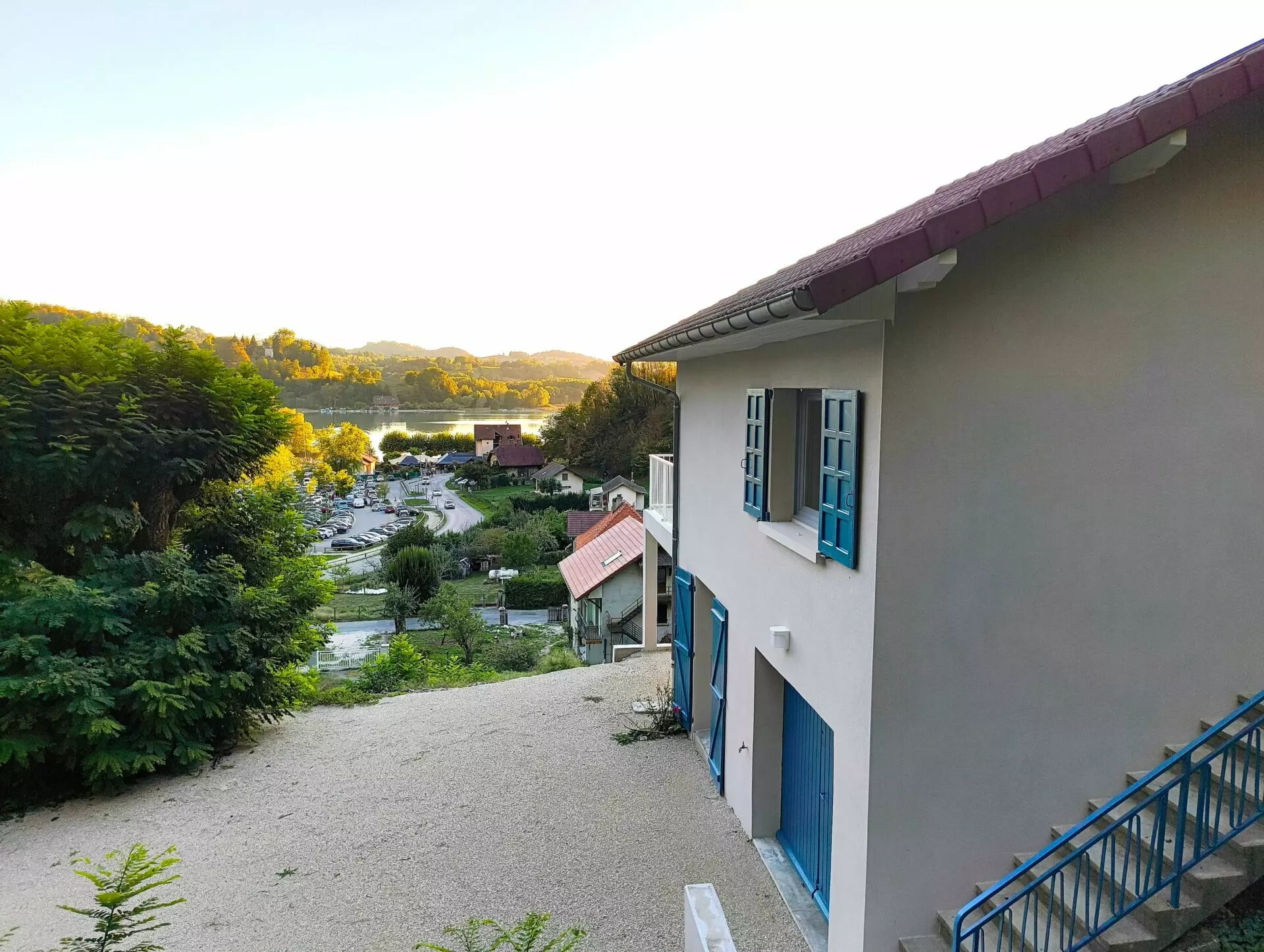 House Of 180 M² With Lake Views In Aiguebelette