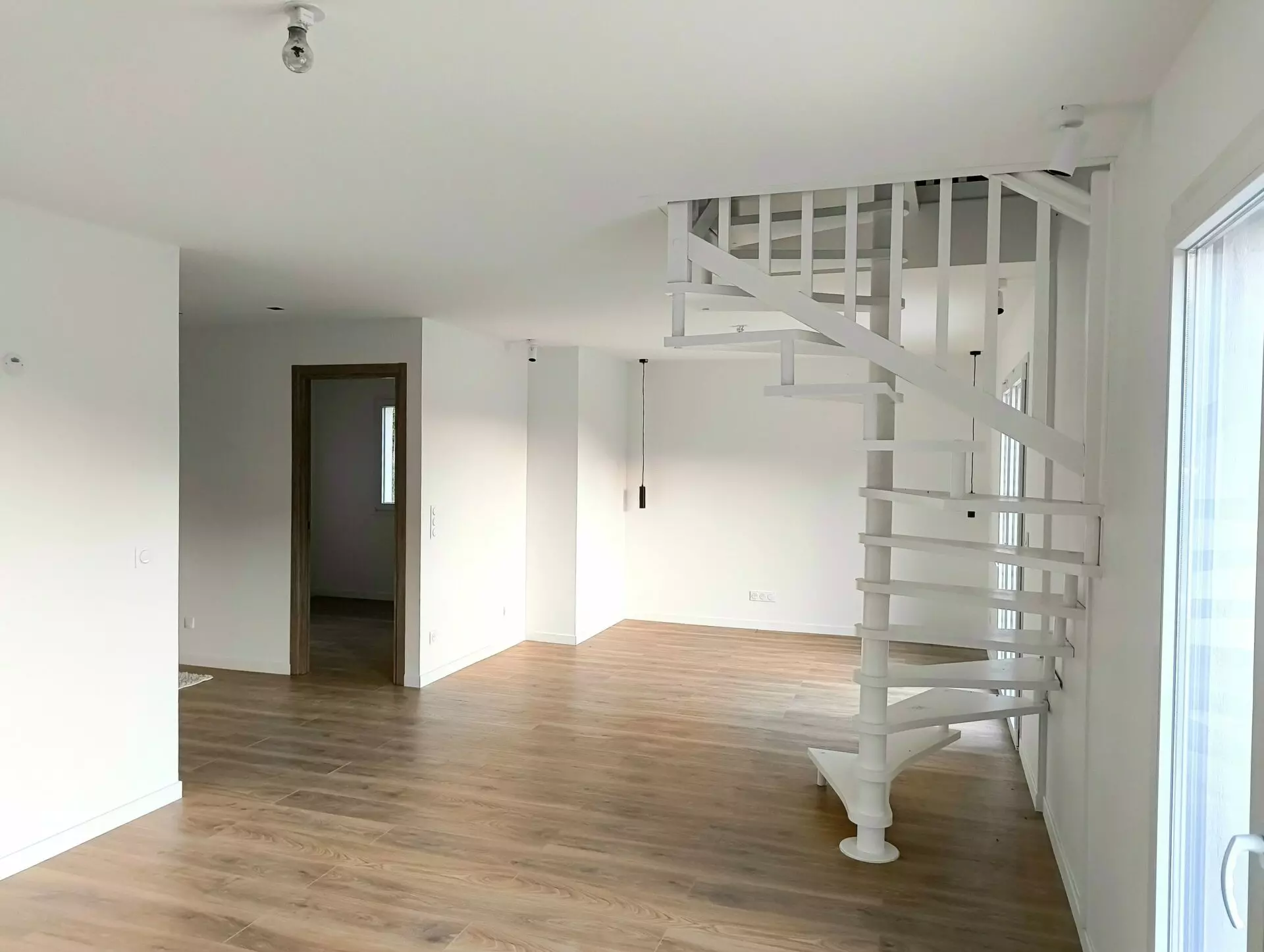 House Of 180 M² With Lake Views In Aiguebelette
