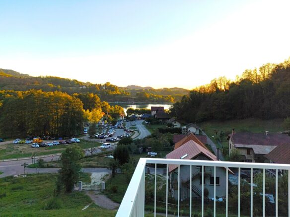 House Of 180 M² With Lake Views In Aiguebelette