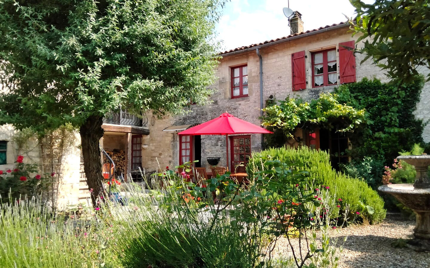 3-bedroom Village House In Salles-de-villefagnan, France (155 M²)