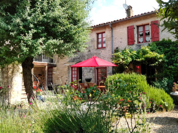 3-bedroom Village House In Salles-de-villefagnan, France (155 M²)