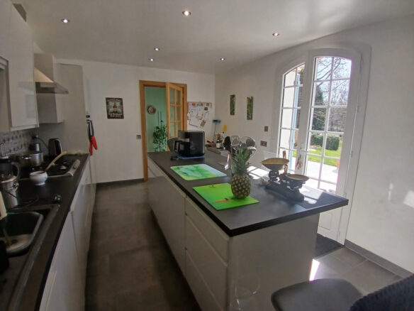 5-bedroom House In La Coquille, France (195 M²)