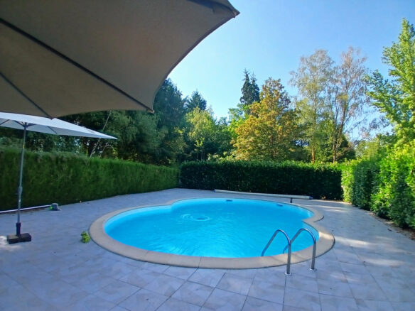 5-bedroom House In La Coquille, France (195 M²)