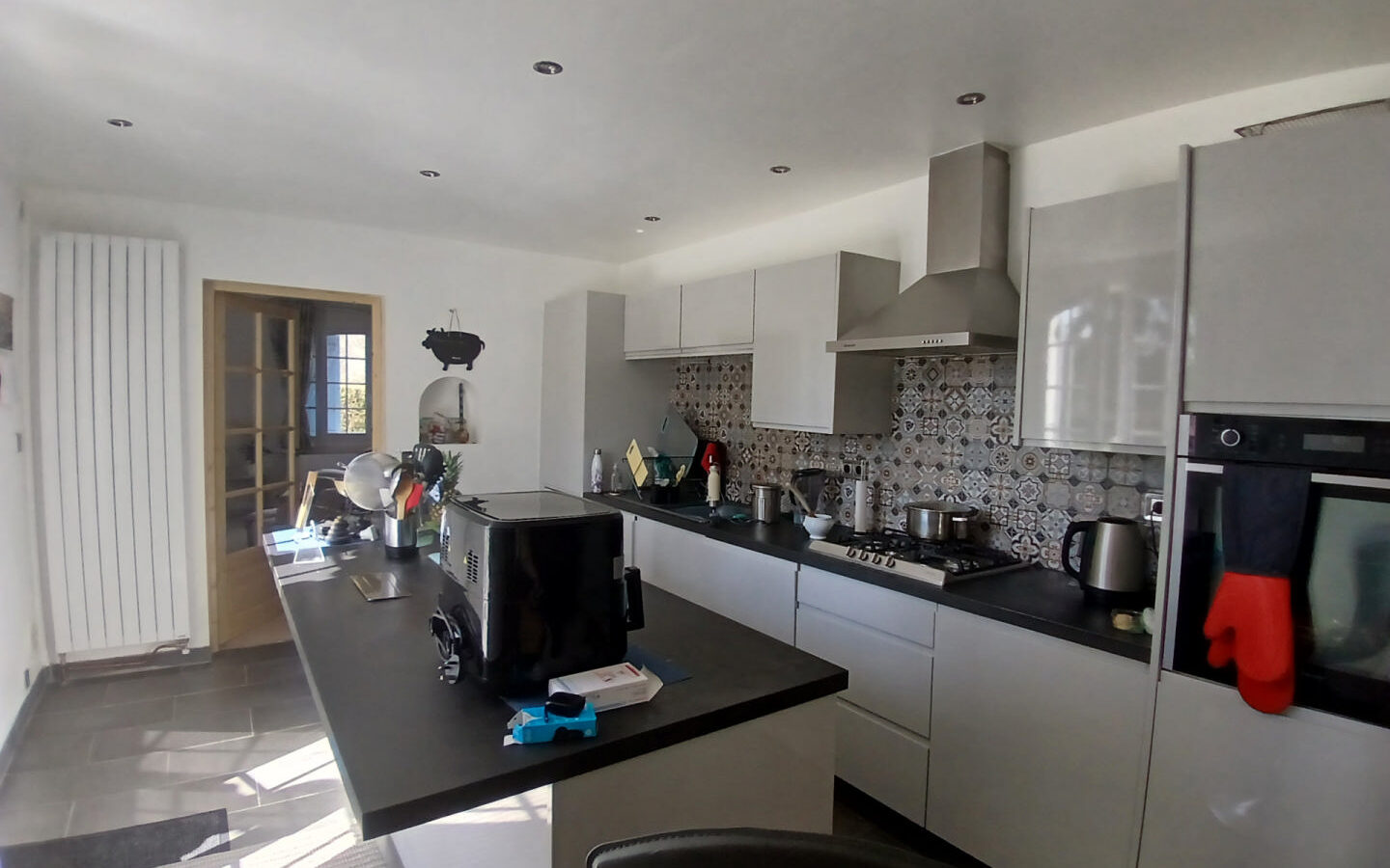 5-bedroom House In La Coquille, France (195 M²)