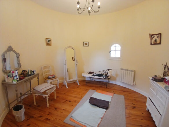 5-bedroom House In La Coquille, France (195 M²)