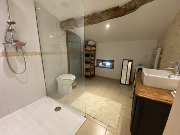 7-bedroom Country House In Saint-romain, France (300 M²)