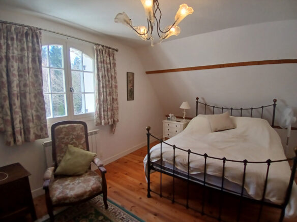 5-bedroom House In La Coquille, France (195 M²)