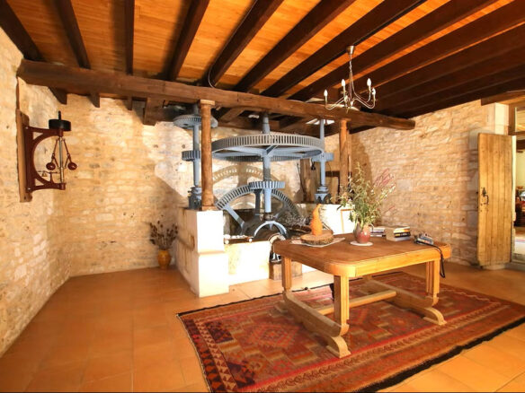 6-bedroom Mill In Nanteuil-en-vallee, France (294 M²)