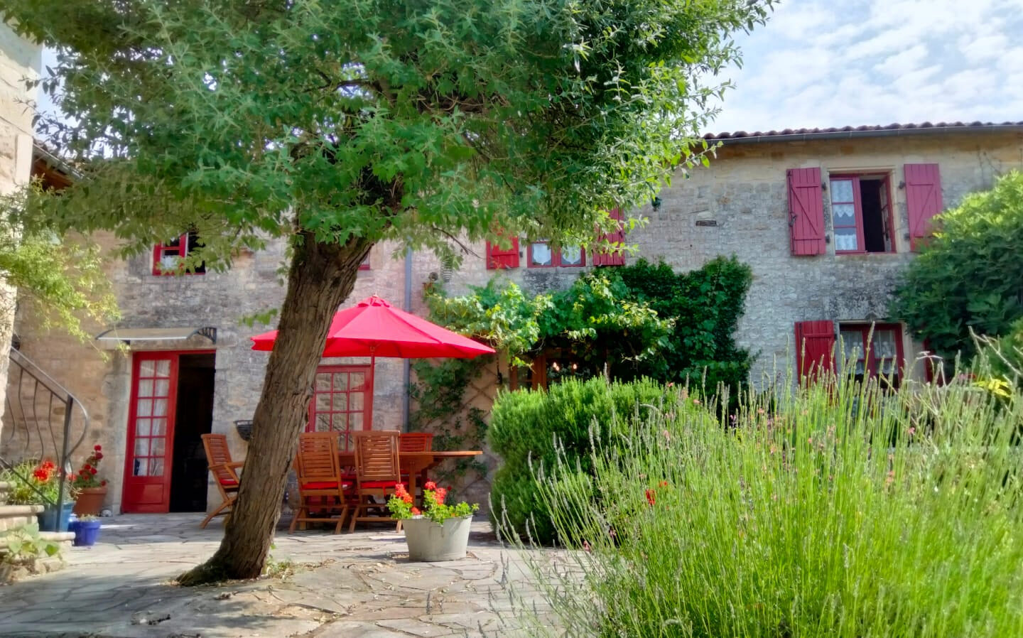 3-bedroom Village House In Salles-de-villefagnan, France (155 M²)
