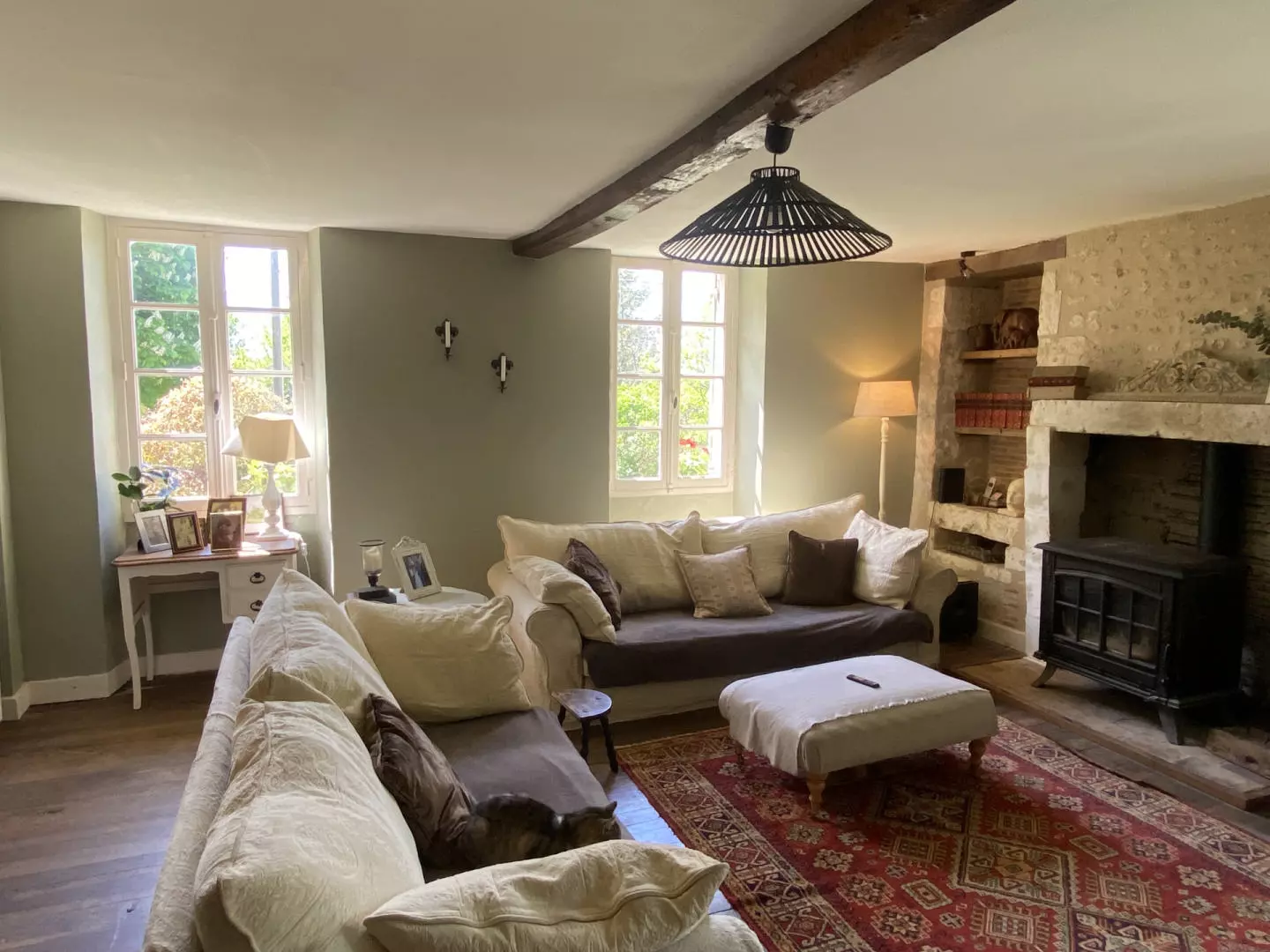 7-bedroom Country House In Saint-romain, France (300 M²)