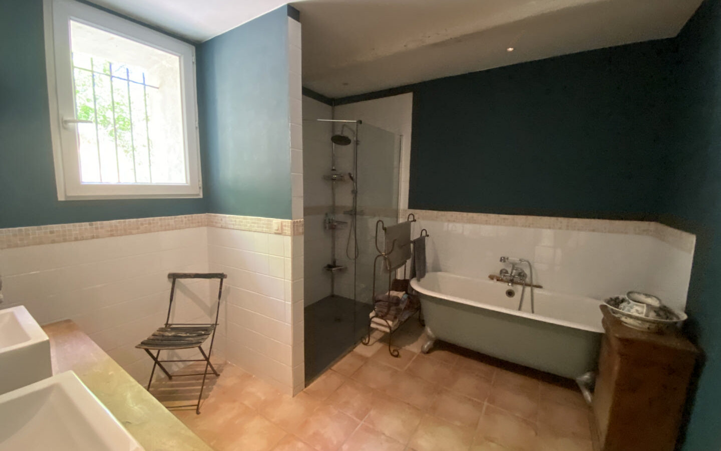 7-bedroom Country House In Saint-romain, France (300 M²)