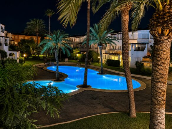 2-bedroom Apartment In Jávea, Spain (80 M²)