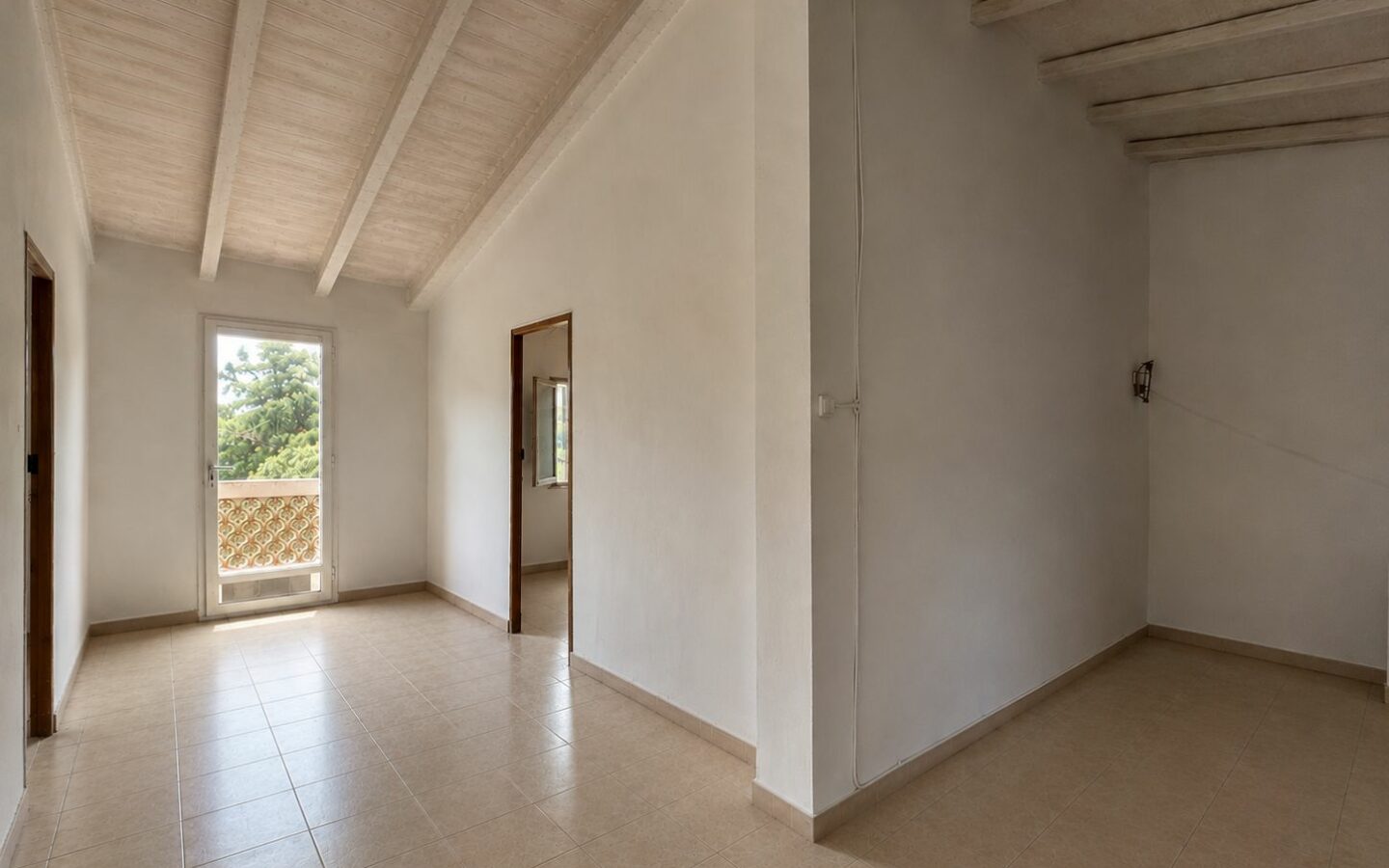 4-bedroom Villa In Gata De Gorgos, Spain (195 M²)