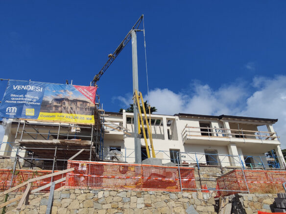 Nuovo Appartamento Grande Bilocale Con Vista Mare E Terrazzo A Sanremo
