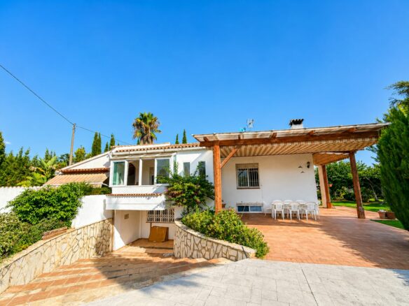 Villa 260 M² In , Spain