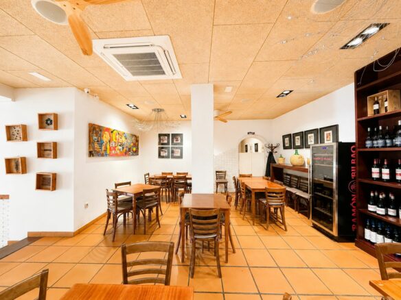 Commercial Premises In Jávea, Spain (105 M²)