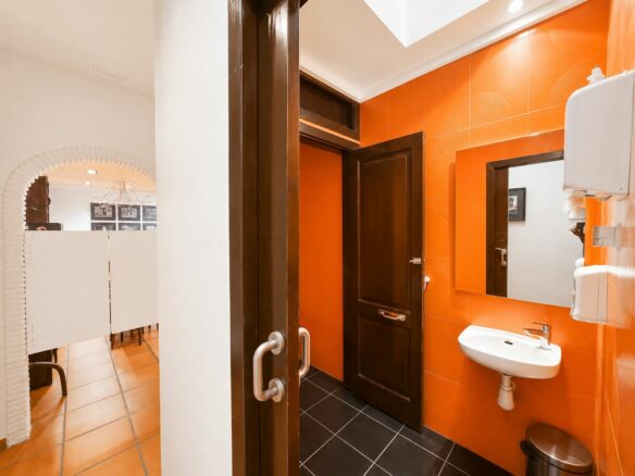 Commercial Premises In Jávea, Spain (105 M²)
