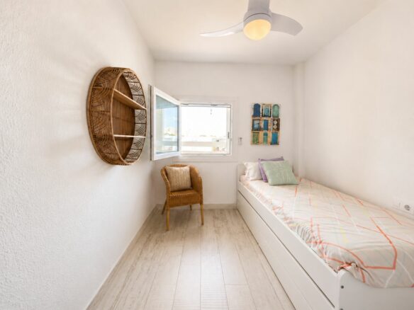 3-bedroom Apartment In Spain (132 M²)
