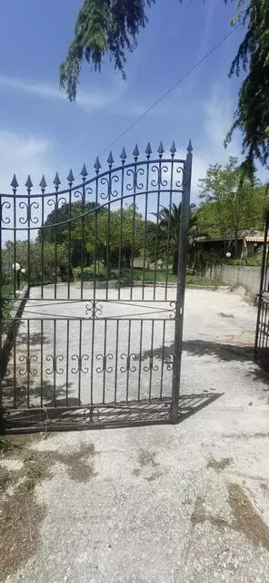 Villa Of 300 M² With Land In Sicily