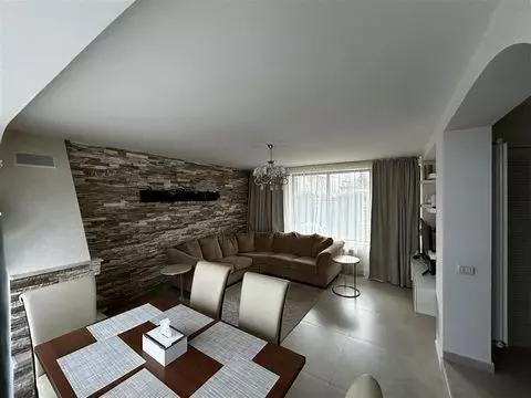 House / Villa For Sale.