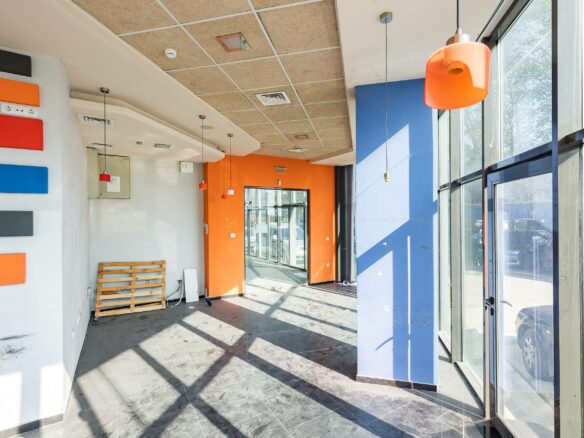 Shop Of 70 M² In Varna, Metro District