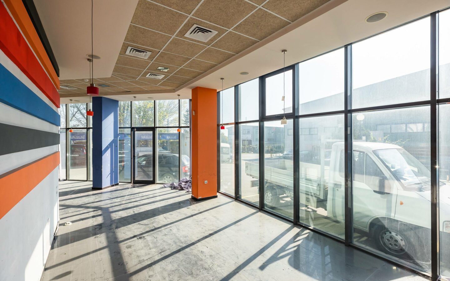 Shop Of 70 M² In Varna, Metro District