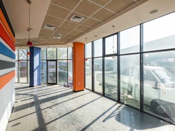 Shop Of 70 M² In Varna, Metro District