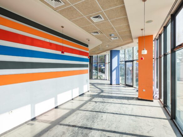 Shop Of 70 M² In Varna, Metro District