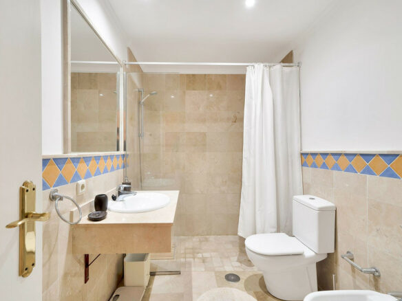One Of The Best-positioned Three-bedroom Apartments In River Garden · Nueva AndalucÍa