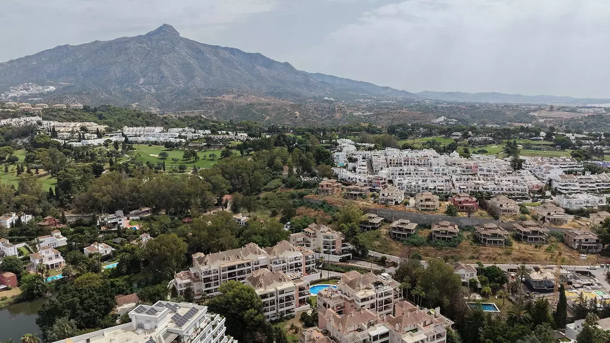 One Of The Best-positioned Three-bedroom Apartments In River Garden · Nueva AndalucÍa