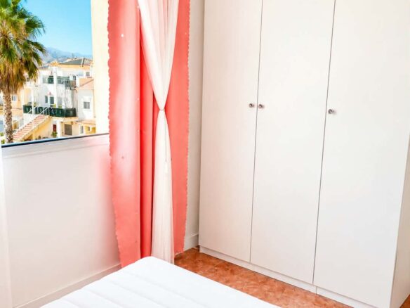 Exceptional Fully Renovated Apartment – Only 1 Minute From The Beach!
