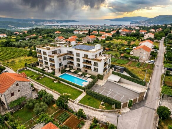 Zen Gardens – Penthouse 191 Sqm With Two Terraces, New Build, Bar (tomba), Montenegro