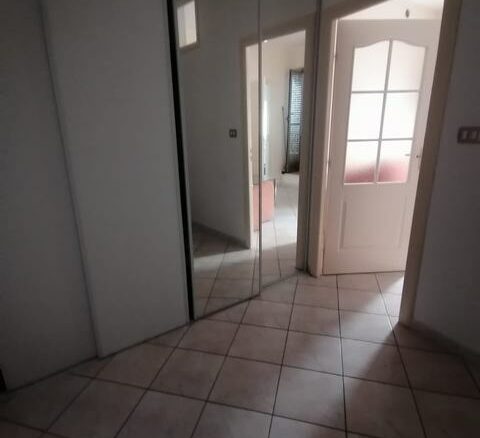 Townhouse Of 100 M² With Balcony In Termini