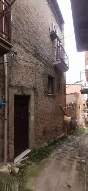 Townhouse Of 120 M² With 3 Bedrooms And 2 Bathrooms In Palermo