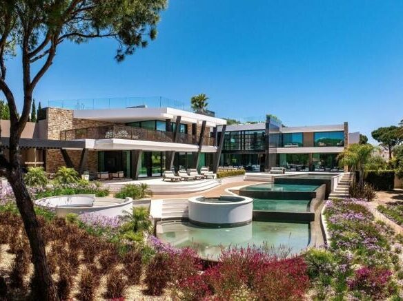 Six-bedroom Frontline Golf Villa For Sale