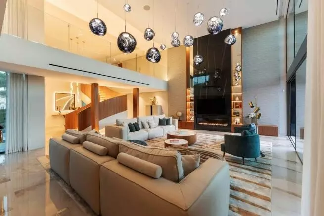 Six-bedroom Frontline Golf Villa For Sale