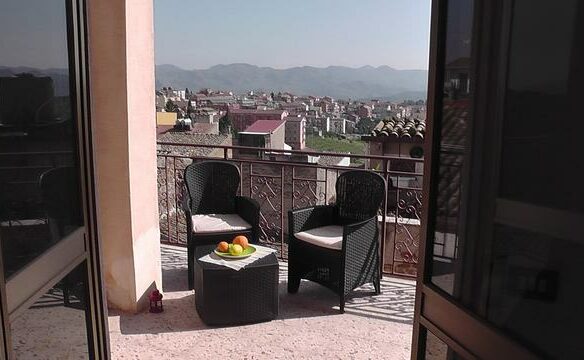 Panoramic Townhouse In Sicily – Casa Marta Via Dato