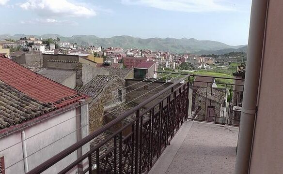 Panoramic Townhouse In Sicily – Casa Marta Via Dato