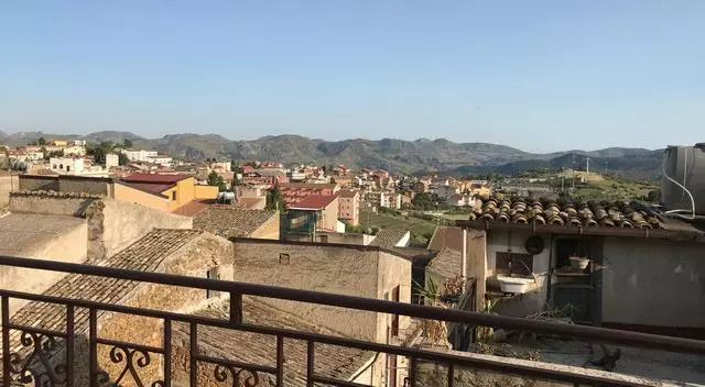 Panoramic Townhouse In Sicily – Casa Marta Via Dato