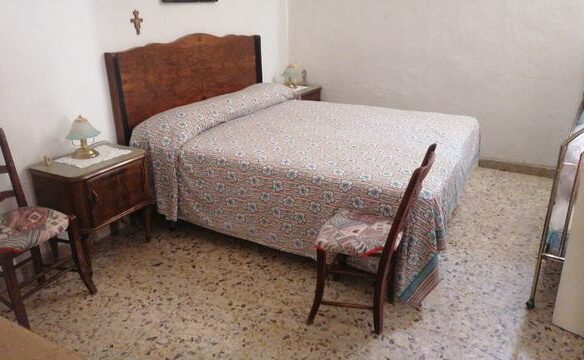 Apartment Of 120 M² With Balcony In Triassi