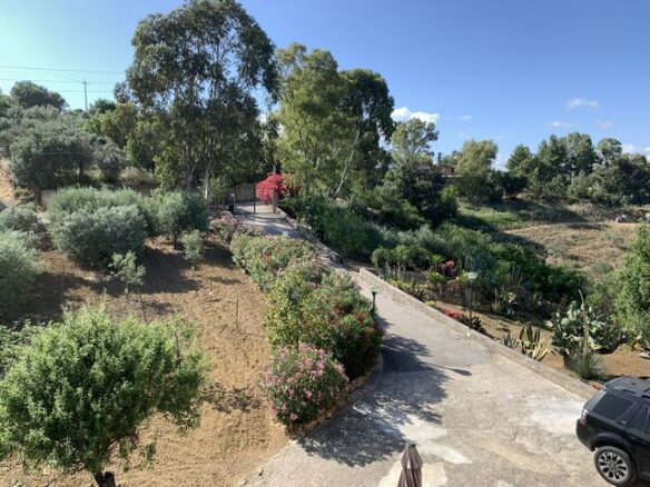 Villa Of 194 M² With Land In Sicily